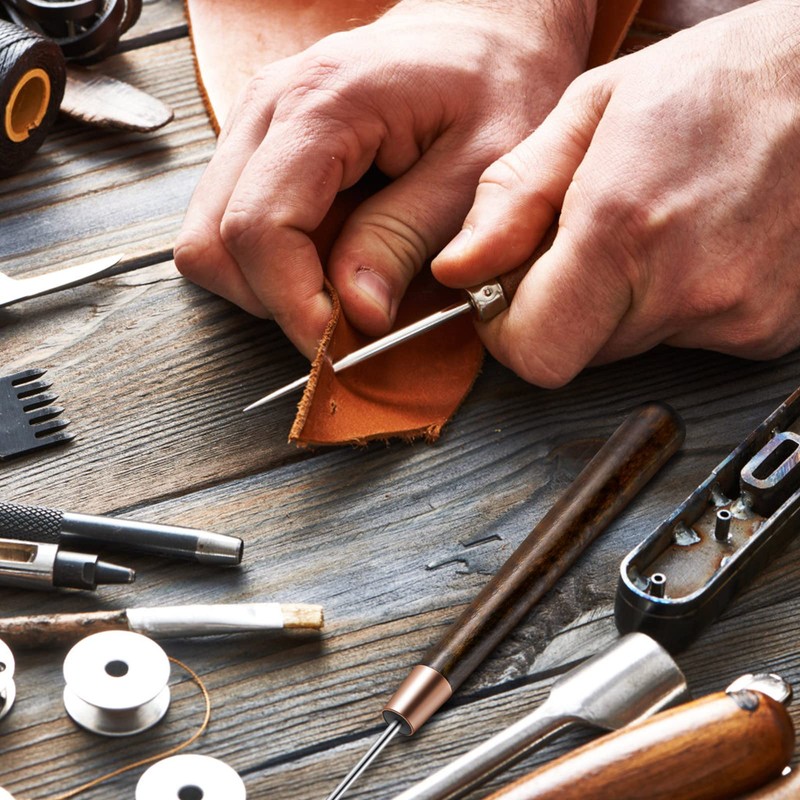 2 Pieces Solid Wood Handle Drillable Awl Craft Cloth Professional