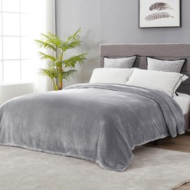 DREAMNINE Extra Large Soft Comfy Fluffy Fleece Bed Blanket King Size 90" x 108", Luxury Decorative Fuzzy Blanket for Women Girl, Big Cozy Gray Shaggy Warm Flannel Blankets for Winter Autumn Pets, Grey