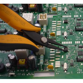 Piergi Acomi Smooth Flat Nose Pliers – Back Length 32 mm Steel 1.2 mm Thickness: 3.0 mm PN2016