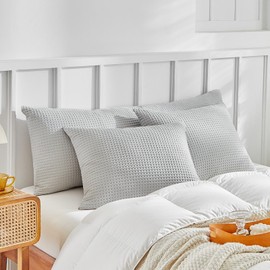 WARMDERN Waffle Weave Pillowcases Standard Size 2 Pack Pillow Cases Soft Microfiber Pillow Case Covers Set of 2 Boho Woven Textured Pillowcase with Envelope Closure(Light Grey, Standard, 20x26 Inches)