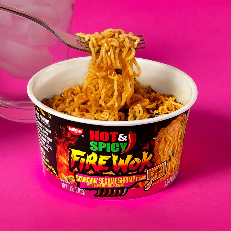 Nissin Hot & Spicy Fire Wok, Scorchin' Sesame Shrimp, 4.55