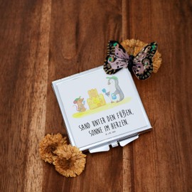 Mr. & Mrs. Panda Handtaschenspiegel quadratisch Sommer Meer Strand - Geschenk, Sonnencreme, Herbst, Schminkspiegel, silber, Jahreszeiten, Küste,