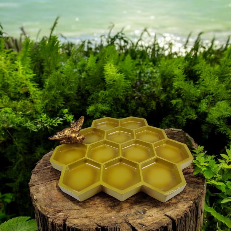 Bird Feeder in Honeycomb Design in Gold