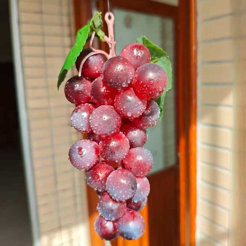 UMPE Artificial Grapes 6 Bunches, Fake Grapes, Realistic Burgundy Purple