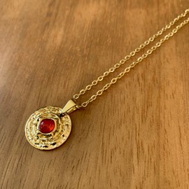 Damen Halskette mit Achat-Naturstein - Gold-Edelstahl-Kette und Anhänger - Halbedelsteine - Perfektes Geschenk Charme (Achat)