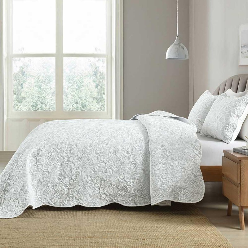 Boryard White California King Quilt Set - 100% Cotton Embossed