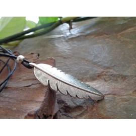 ✿ LANGE FEDER KETTE HALSBAND ✿ schwarzes Halsband, vegan, unisex, Schiebeknoten