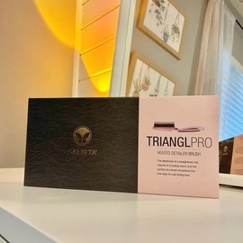 Calista triangl pro heated detailer brush