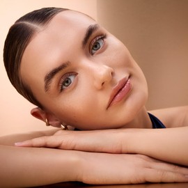 Catrice Wonder Woman Magic Lip Balm, No. 010, Radiantly Fresh, Shimmering, Vegan, Parabens, No Microplastic Particles, Nanoparticles Free, Pack of 1 (1.3 ml)