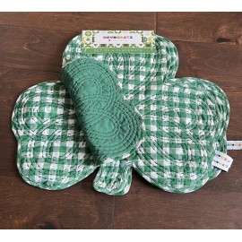 Novogratz St Patricks Day 4 Placemats Green White Clover Shape Quilted Shamrock