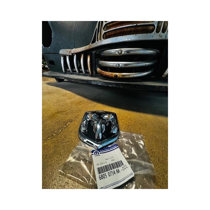 Mopar Dodge Genuine 2009 - 2012 Dodge RAM 1500 /