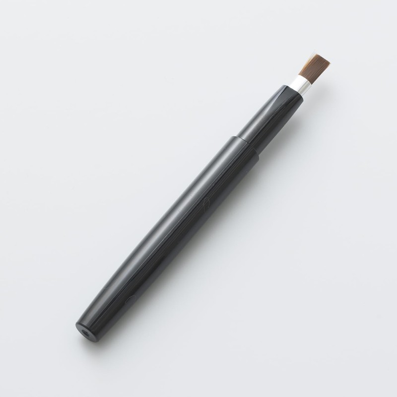 Kai Corporation Cosmetics Sliding Lip Brush, Flat Tip, 1 Piece