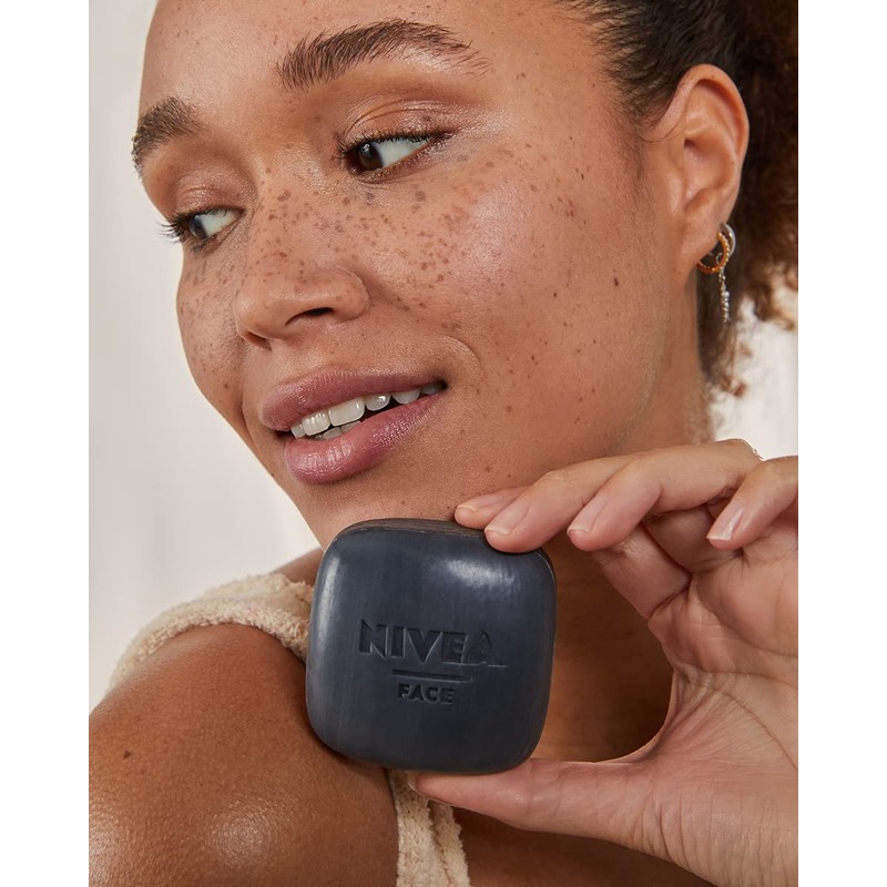 Nivea Naturally Good Limpiador Facial Exfoliante Profundo 75 G