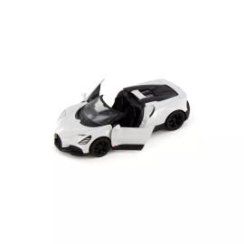 Kinsmart 5460D. BY Kinsmart 1/36 Scale-Bugatti Mistral WHITE color  not come in origi.Box