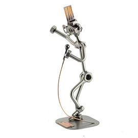 Steelman24 I Nuts and bolts sculpture Singer I Handmade ornaments I Made in Germany I I Metal figurine