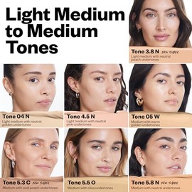 Kosas- Corrector Revealer: maquillaje de cobertura media con ácido hialurónico que oculta las ojeras.