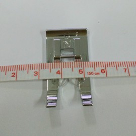 HONEYSEW Monogramming Foot (N) for Most Snap-on Shank Machines - Brother, Baby Lock,Singer