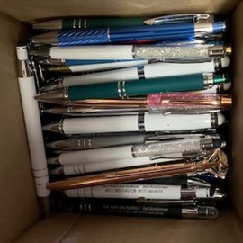 DG Collection (5lb Box Approx. 200-250 pens) Assorted Retractable Ballpoint Pens Office Ink Pen Supplies Big Bulk Lot