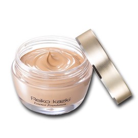 Kazukireiko Essence Foundation Yellow Beige <1> Formulated with light skin color "Kazuki Yellow". This serum foundation allows skin care and base makeup simultaneously