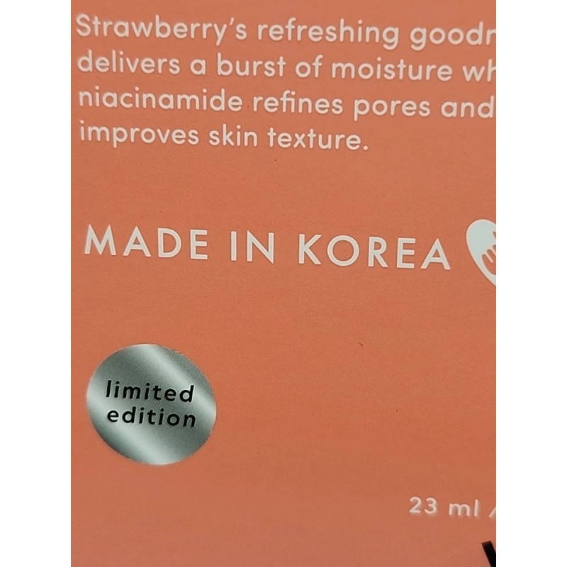 Celavi Peanuts Snoopy Berry Glow Facial Masks