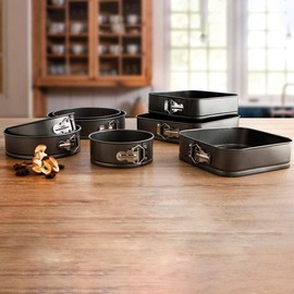 Quid Runde Form 17 cm DESMT Sweet QD Backform, Metall, bunt