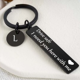 VICKHU drive safe keychain for boyfriend,26-letter keychain,gifts for boyfriend on bithday christmas valentines day(Black letter L)