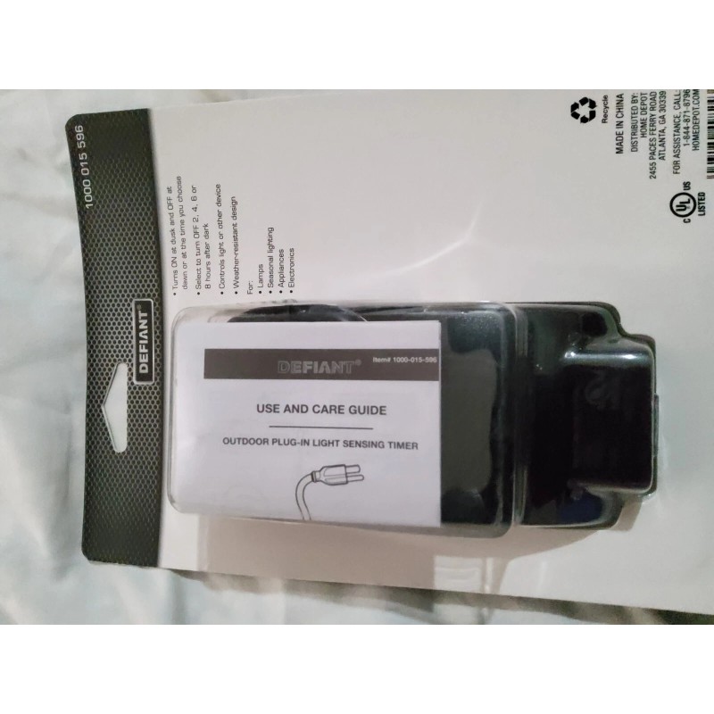 Defiant 24-Hour Outdoor Plug-In Mechanical Dusk to Dawn Timer with