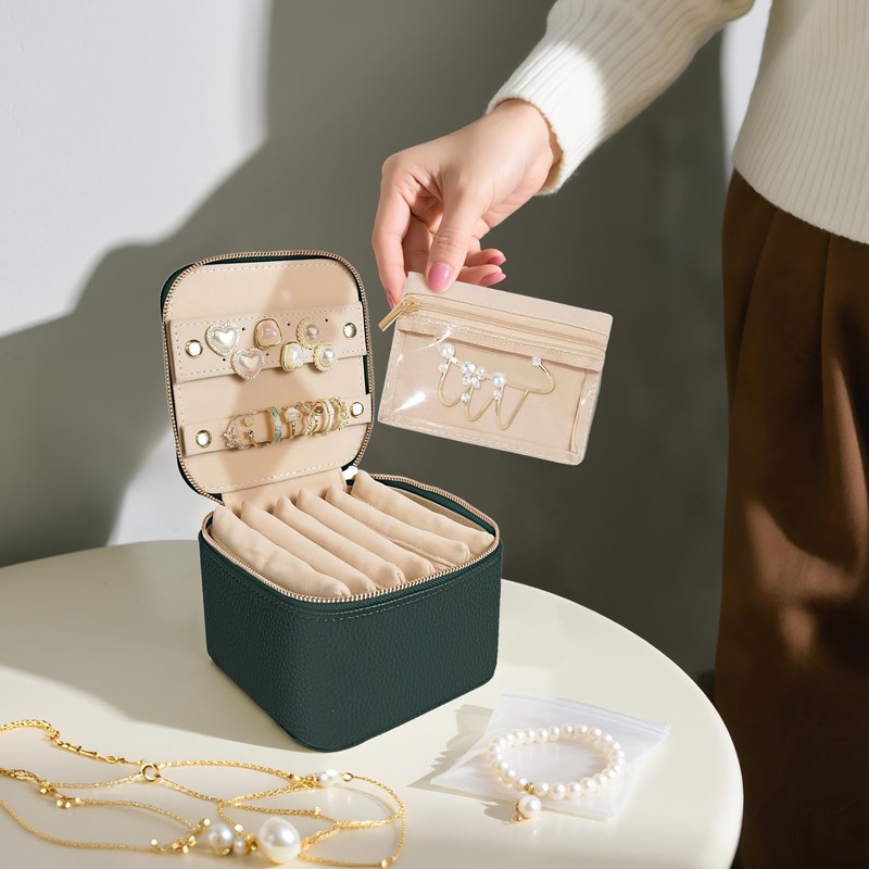 WOOMADA Travel Jewelry Case, Portable Jewelry Box with 6 Velvet