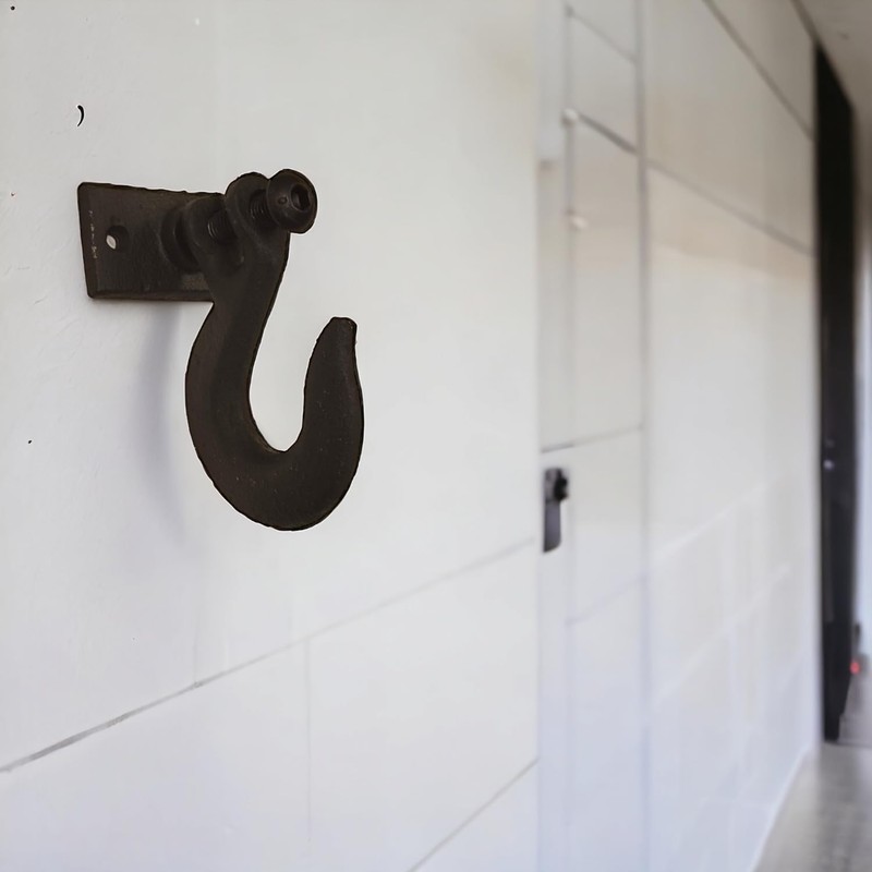 Industrial Design Cast Iron Coat Hook in Black