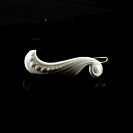 Set of 2 Paisley Clip 42 x 13 in White - Made in Germany WeLoveBeads