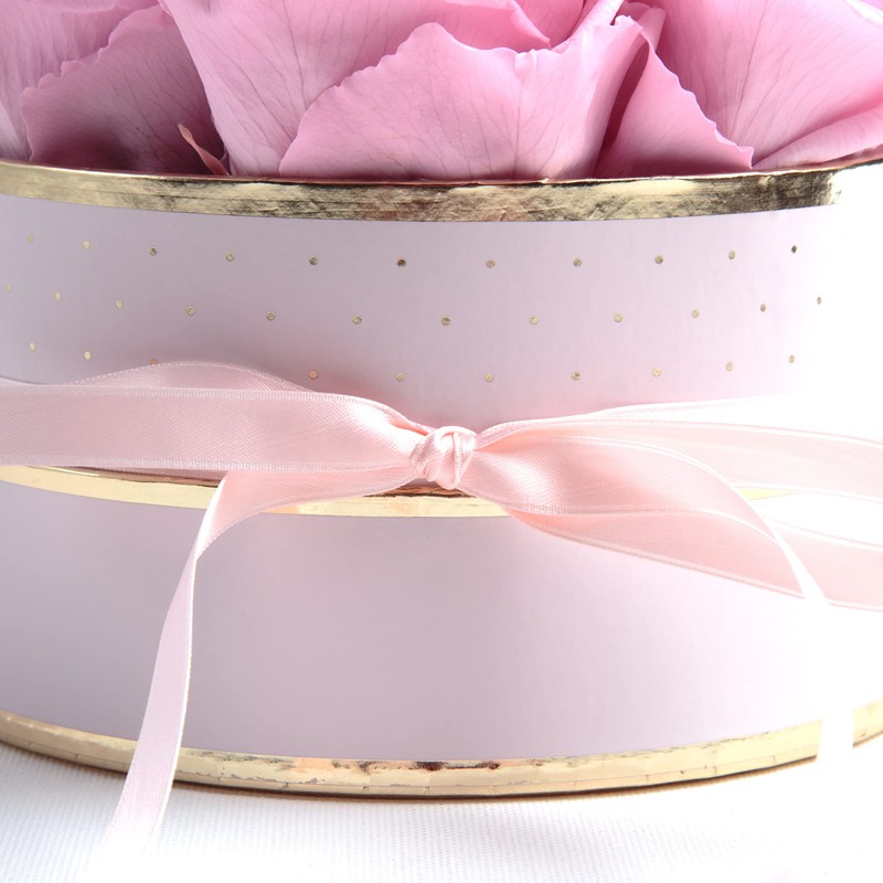 ROSEMARIE SCHULZ Heidelberg Rose Box Pink Round Infinity Roses -