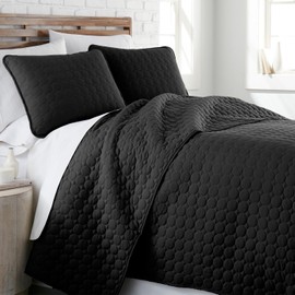 Southshore Fine Living, Inc. XL Twin Quilt Bedding Set with Matching Quilted Pillow Sham, Geometric Circle-Stitch Design, Quilted Bedspread Twin/Twin XL Black Quilt, Soft Microfiber, Black