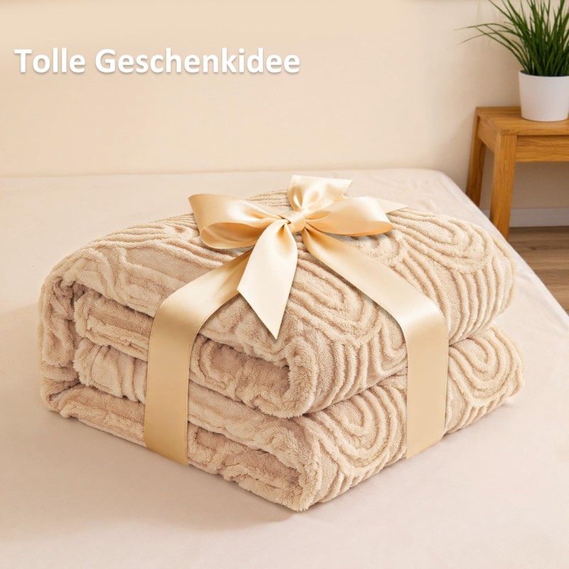 Cuddly Fluffy Blanket - 150 x 200 cm Blankets for