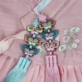 Seoulful Vintage Three-Tier Butterfly Norigae - Traditional Korean Hanbok Tassel Charm - Long Decorative Accessory (Light Pink)