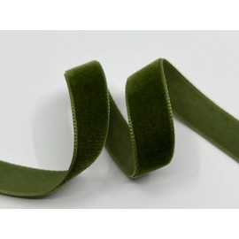 Luxury Velvet Ribbon with Selvedge, 16 mm, 5 m Roll, 33 Colours, Washable, for Gift Wrapping, Decorations, Sewing, Silk Ribbon Weaving Säckingen GmbH (549 Moss Green))