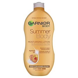 Skinactive Body Garnier Summer Body Gradual Self Tan Moisturiser Light, Hydrating Tanning Lotion for a Glowing Sunkissed Tan 250 ml