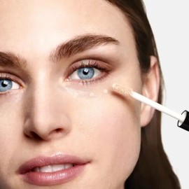 Base De Maquillaje Natural Beige + Stick Corrector Oriflame