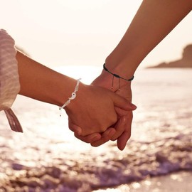 Feelairy Set of 4 Matching Yin Yang Bracelets, Adjustable Tai Chi Bracelet, Couple Bracelet, Best Friend Bracelets, Friendship Bracelet, BFF Gifts for Girls, Boyfriend, Girlfriend, Valentine's Day