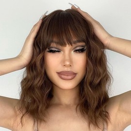 LINGHANG Short Brown Wig with Bangs Short Wavy Light Brown Wigs for Women Synthetic Brown Curly Bob Wig Short Colorful Cosplay Wig for Daily Use