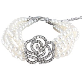 CVNRCLP Adjustable Pet Collar – Elegant Four-Row Pearl & Diamond Neckline with Beautiful Rose Flower Design for Cats and Dogs