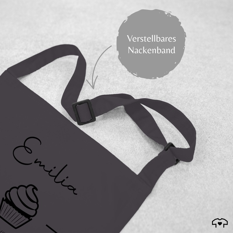 Geschenk mit Namen personalisiert by Shirtracer - Apron - Baking