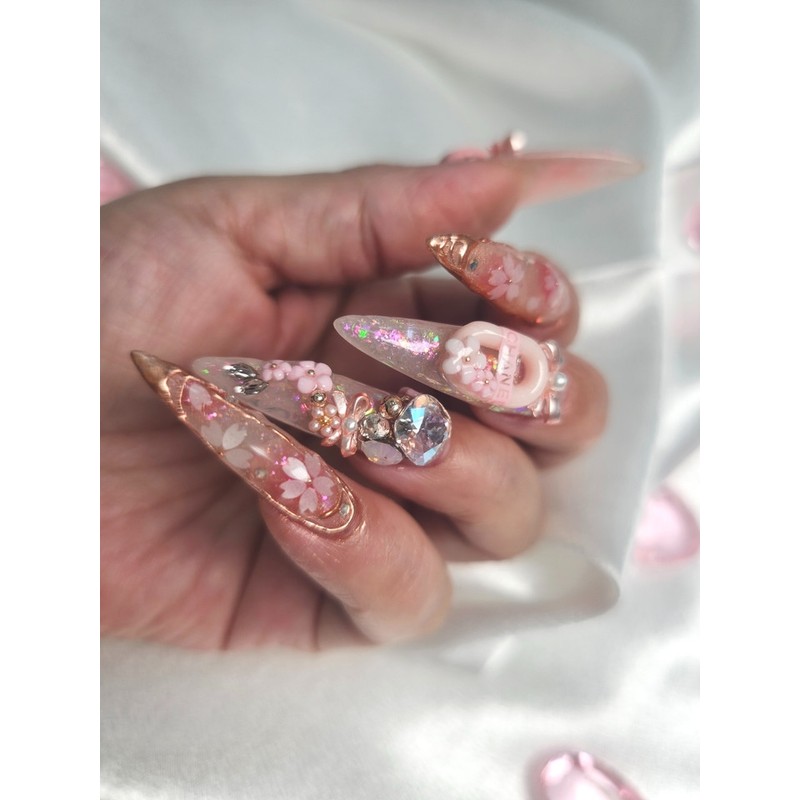 ❣️Cheek Flower Handmade Nail Tips ✨ - Short Almond /