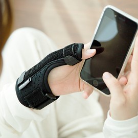 Pincher Thumb Wrist Protector Armband Strap Compression Band Pregnant Women Tenosynovitis Taping Pincher Thumb Protector / 핀처 엄지 손가락 손목 보호대 아대 스트랩 압박밴드 임산부 건초염 테이핑 핀처 엄지척보호대
