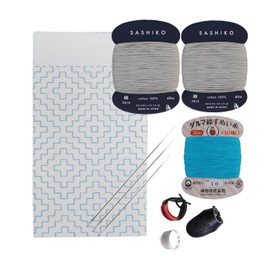 Daruma Hitomezashi Sashiko Kit – Kit de aguja e hilo hecho en Japón de primera calidad con Sashiko Fukin, hilo, agujas, dedal, juego listo para usar (patrón de hoja de caqui)