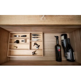 Zone Denmark Rocks Bird Wine Stopper Colour: Zone Black