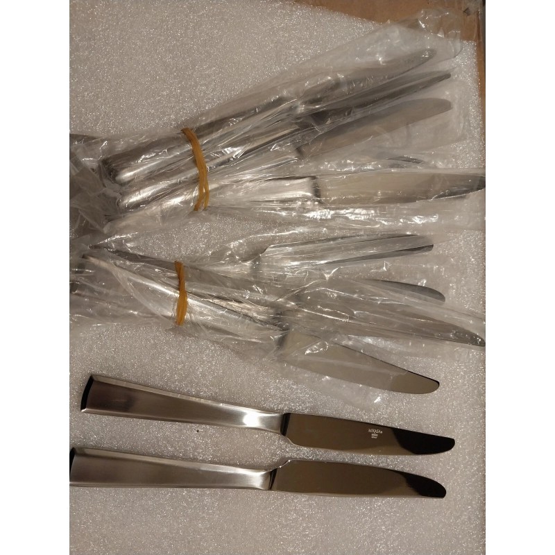 Mikasa ESSEX SATIN Stainless 18/0 Satin Handle NEW Silverware Dinner