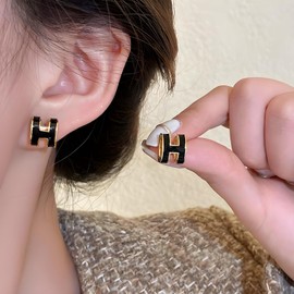 H Necklace, H earrings, Gold Stud Earrings for Women – Hypoallergenic Stainless Steel with H Enamel Color, Elegant & Trendy Jewelry for Sensitive Ears, Classic Round Enamel Earrings for Daily Wear (Earrings Black)