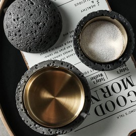 Hsthe Sea Windproof Stormproof Ashtray, Folding Stainless Steel Ashtray, Non-Slip Base Inside, Portable Ashtray for Garden and Balcony