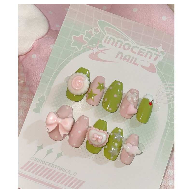 Matcha Strawberry Foam Handmade Nail Tips - Stiletto / 말차