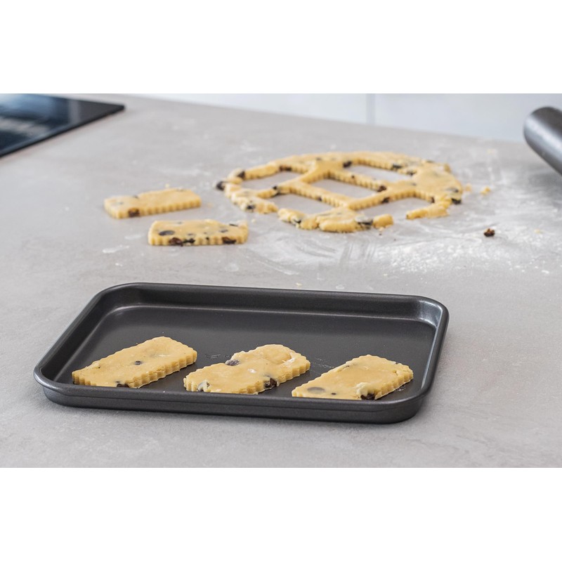 MasterCraft Heavy Base Baking Tray 24x18cm